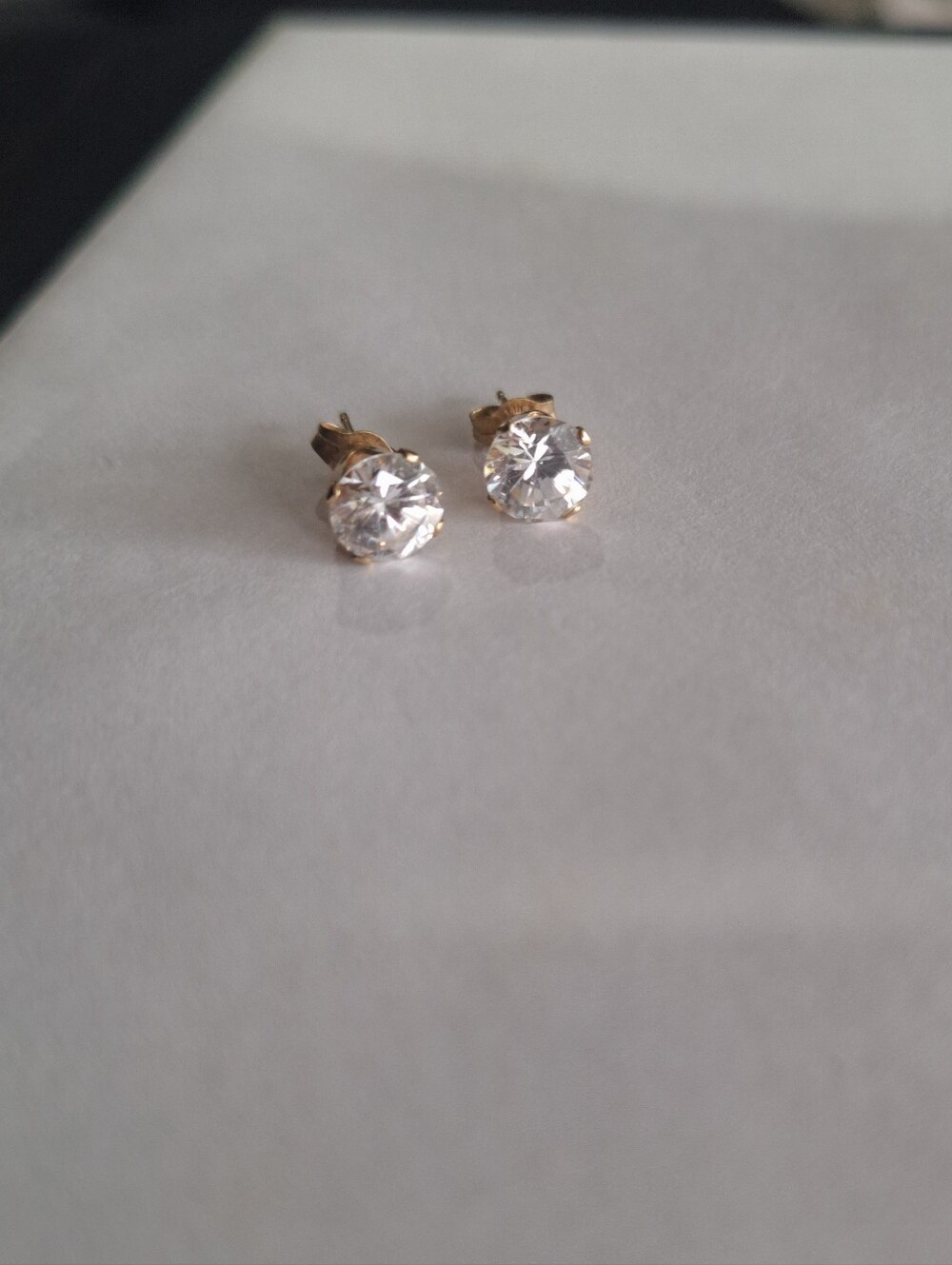 14K Gold CZ Solitaire Stud Earrings 6.4mm Round Basket Set - Picture 4 of 10